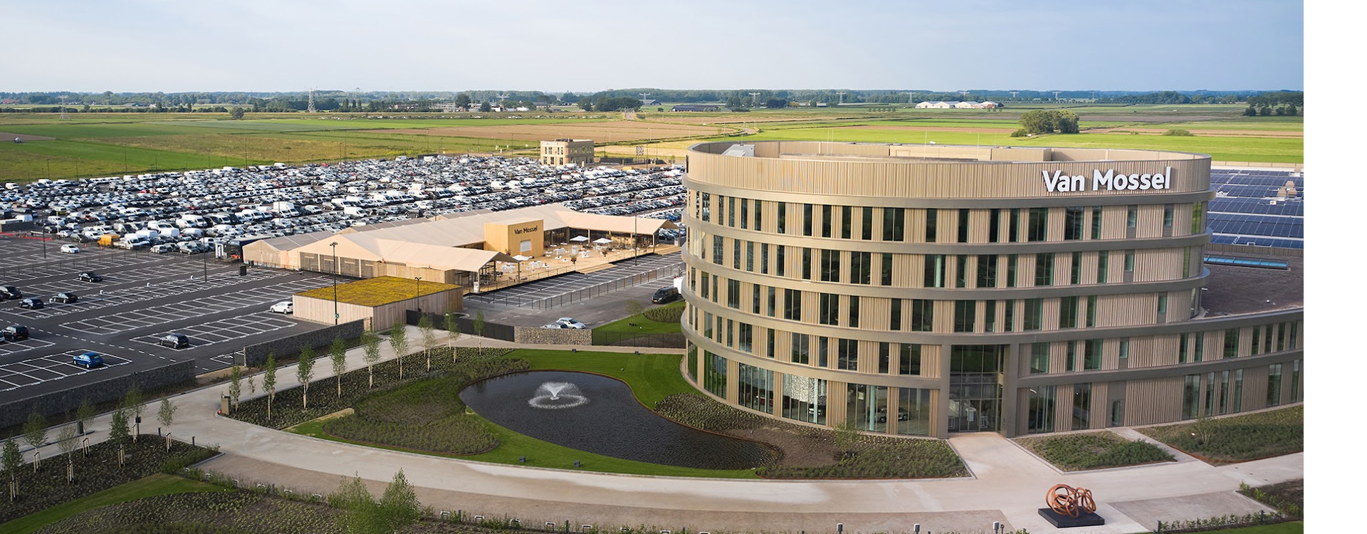 Bedrijfspand van Mossel